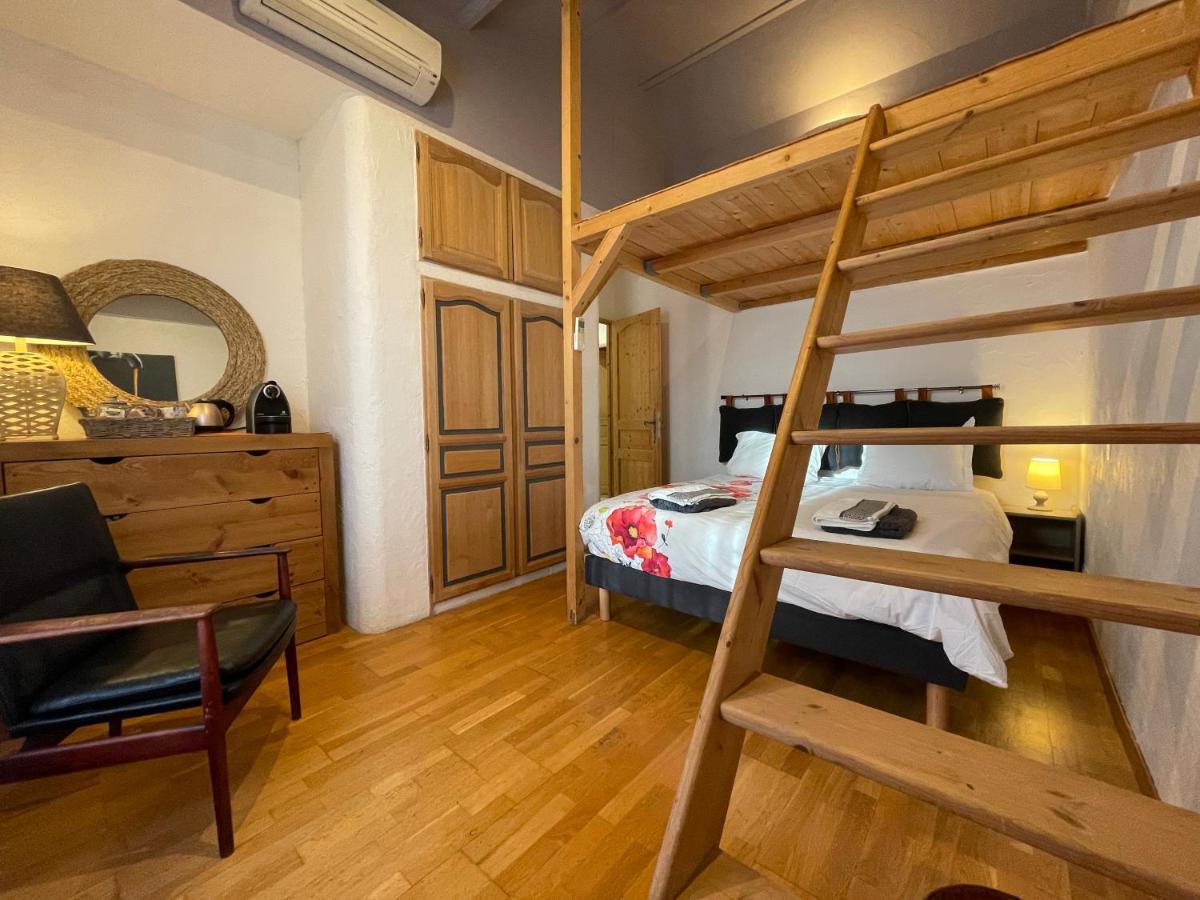 Russan Le Calme De La Garrigue Bed & Breakfast エクステリア 写真