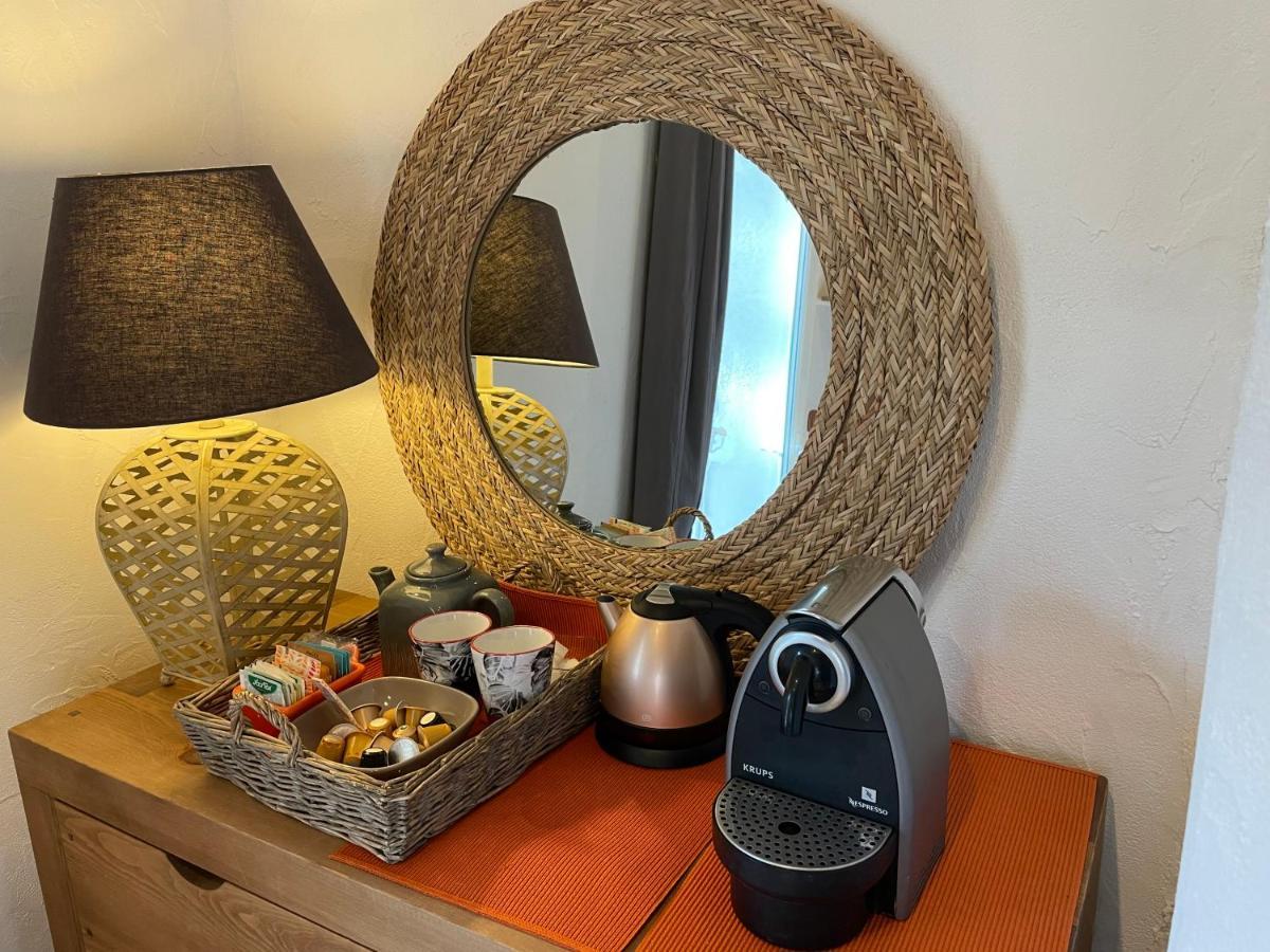 Russan Le Calme De La Garrigue Bed & Breakfast エクステリア 写真