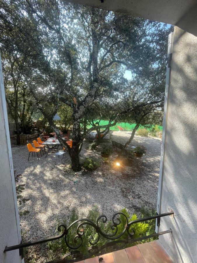Russan Le Calme De La Garrigue Bed & Breakfast エクステリア 写真