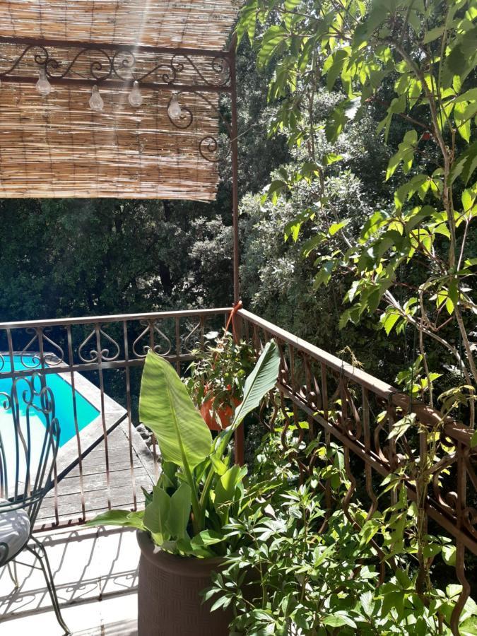Russan Le Calme De La Garrigue Bed & Breakfast エクステリア 写真