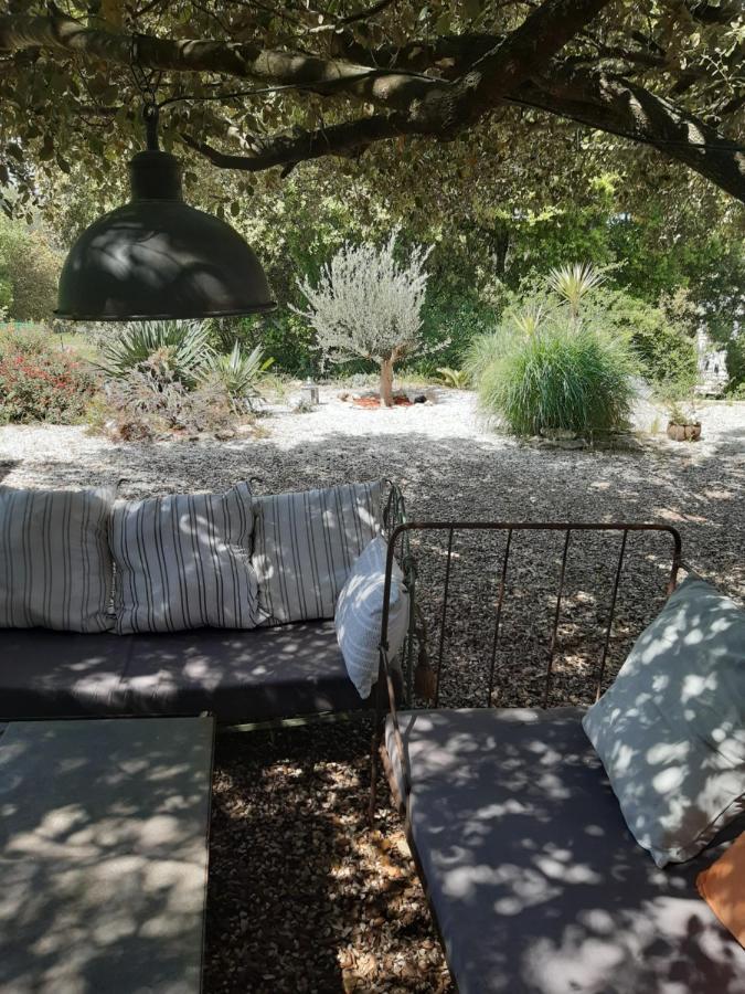 Russan Le Calme De La Garrigue Bed & Breakfast エクステリア 写真