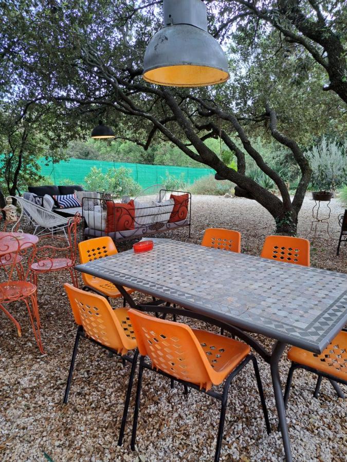 Russan Le Calme De La Garrigue Bed & Breakfast エクステリア 写真