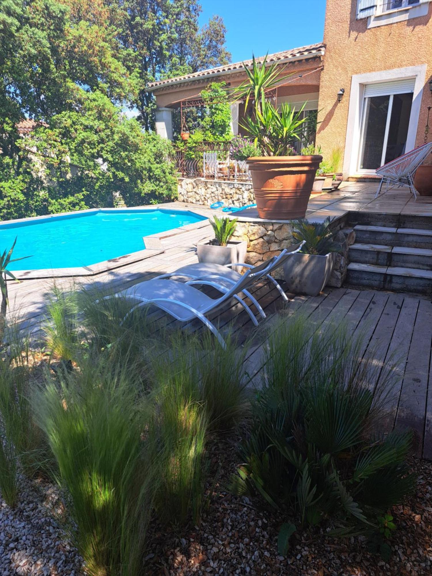 Russan Le Calme De La Garrigue Bed & Breakfast エクステリア 写真