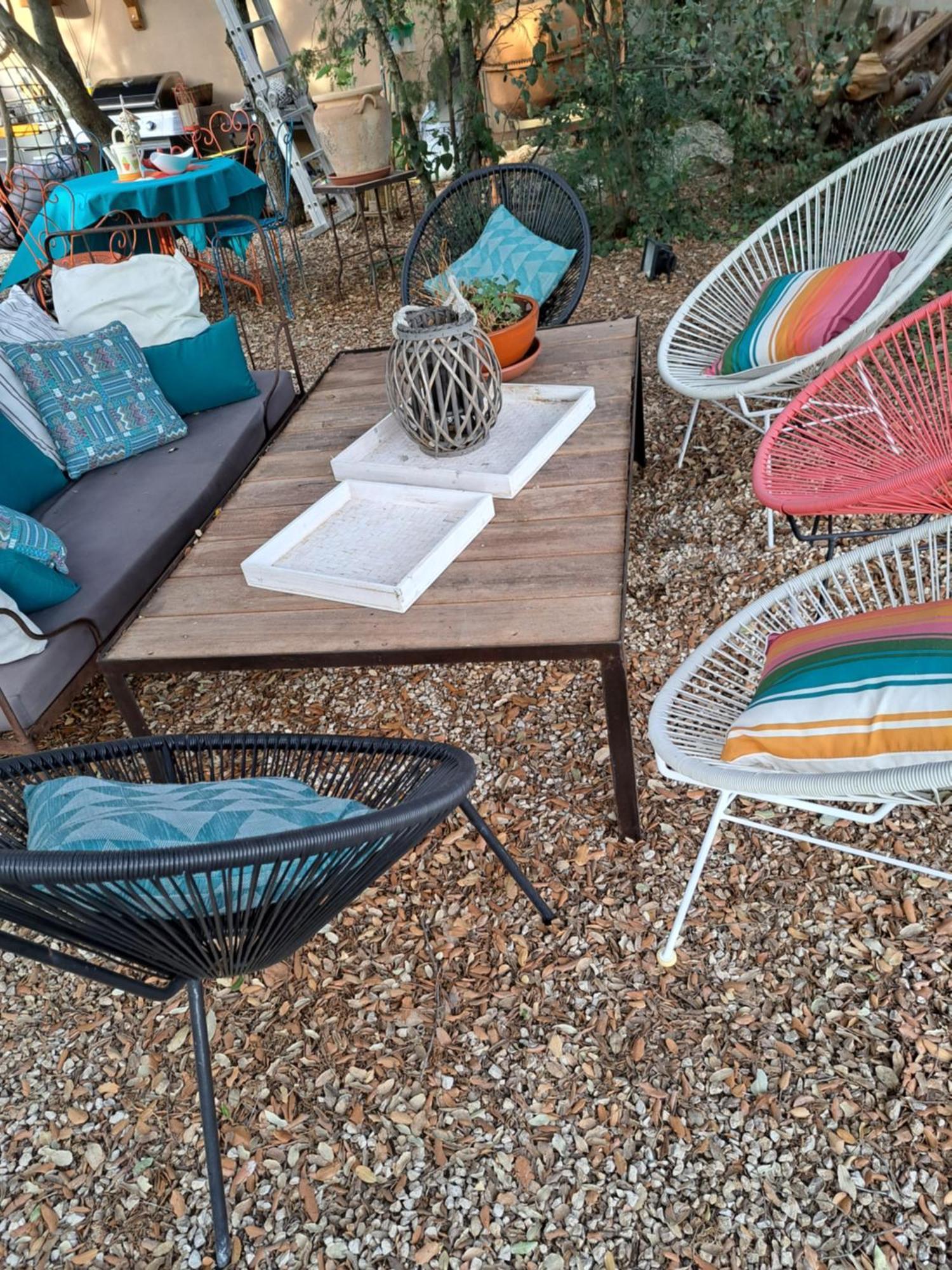 Russan Le Calme De La Garrigue Bed & Breakfast エクステリア 写真